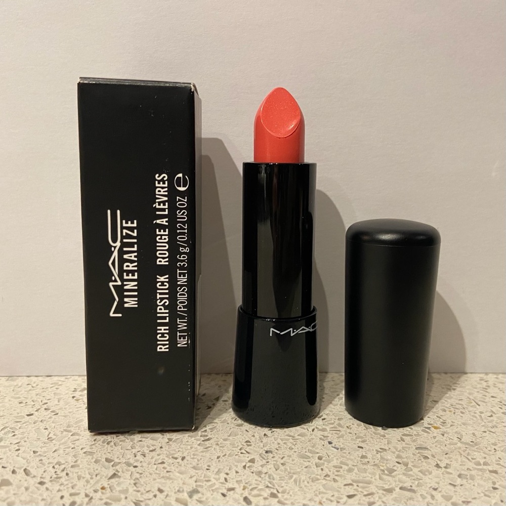 MAC Rich Lipstick in At Your Leisure